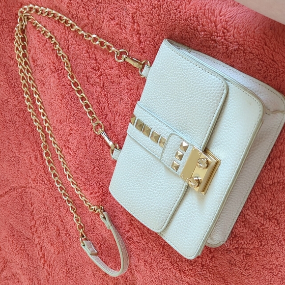 BCBG Paris bag - Picture 1 of 4